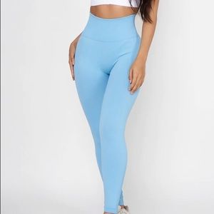 Pcheebum Blue Contour Scrunch Butt Leggings
